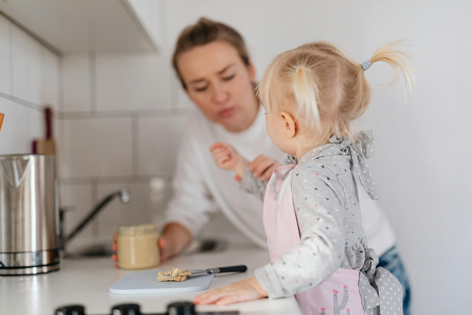 MÚre Et Fille Complices Et Sereines Univers Bébé Et Maman