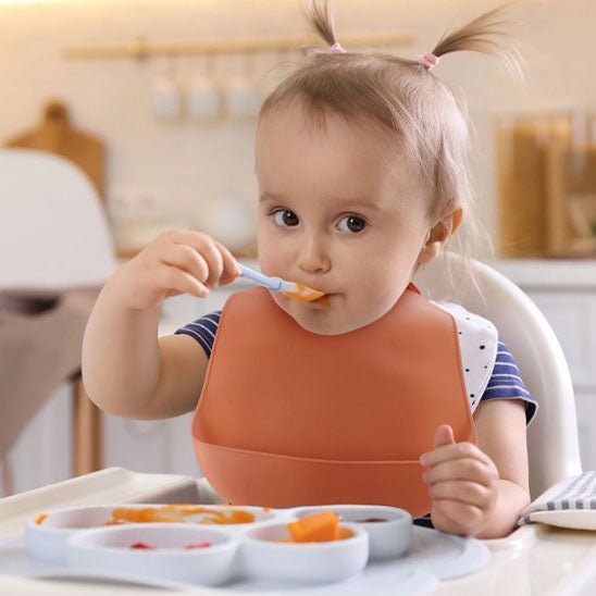 BAVOIR-BEBE-CONFORTABLE-SILICONE-RÉUTILISABLE-PÊCHE-ROSÉ