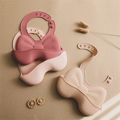 BAVOIR-BEBE-SILICONE-LAVABLE-EN-MACHINE-IMPERMEABLE-BEIGE