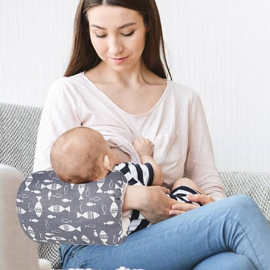coussin d'allaitement confortable maman allaitant