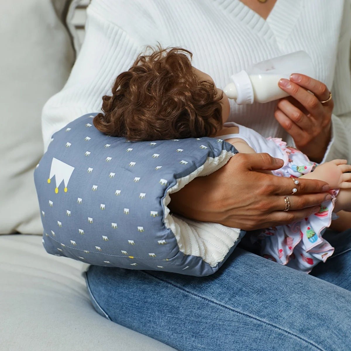 coussin d'allaitement moments repas bébé calmes et sereins cozyhug