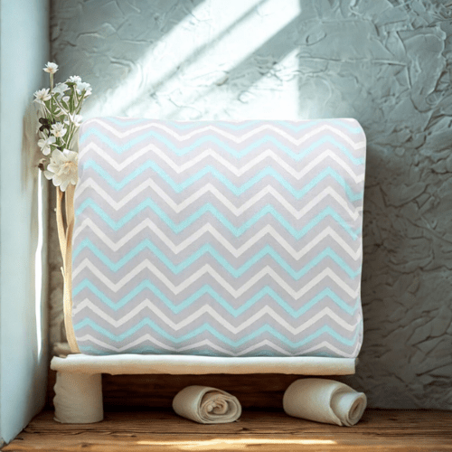 coussin d'allaitement rayures sur fond gris cozyhug