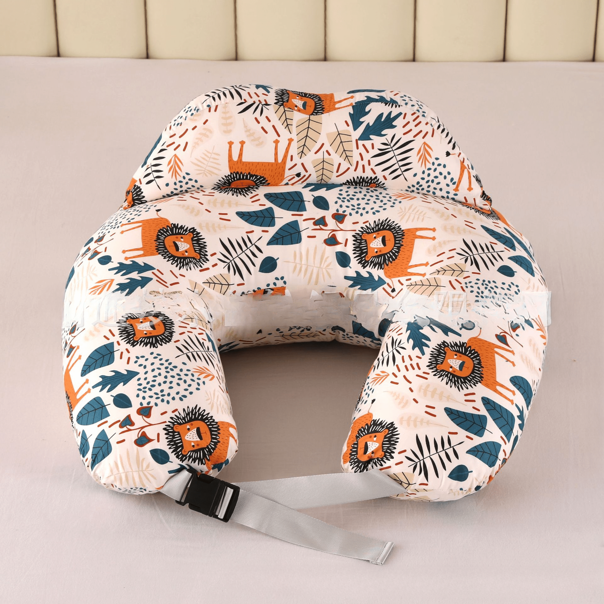 coussin de maternité lions Nubbly Blanc