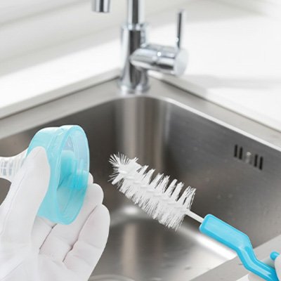 Goupillon bouteille compatible universelle nettoyage tétine complète sur évier