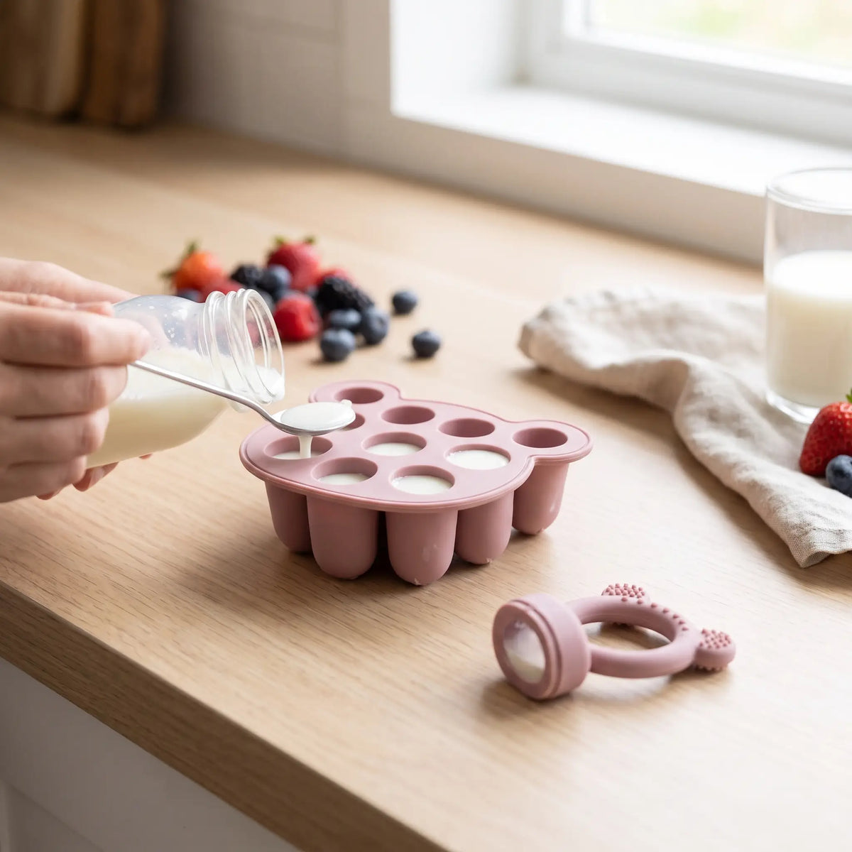Grignoteuse-pour-bébé-silicone-souple-recevant-lait-maternel-pour-glacage